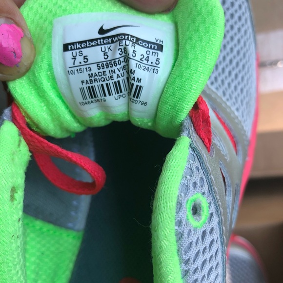 Nike women running shoes - Picture 5 of 7